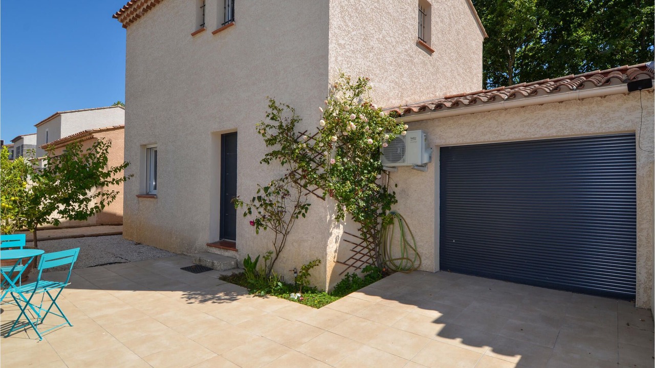 Photo of Patio Balcony in Raphele-les-Arles