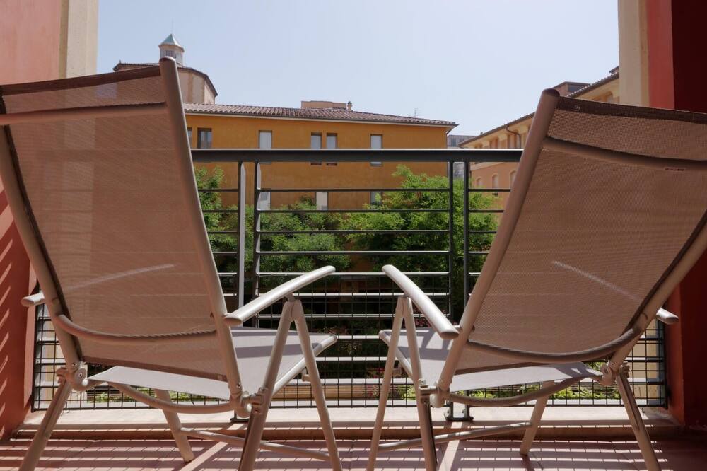 Photo of Patio Balcony in Mazarin Quarter