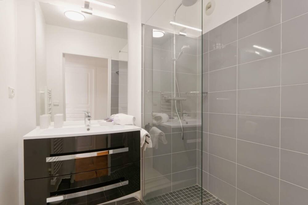 Photo of Bathroom in Mazarin Quarter