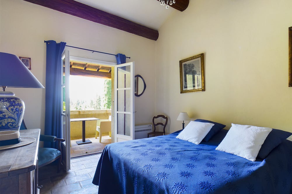 Photo of Bedroom in Les Baux-de-Provence
