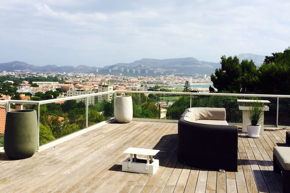 Photo of Patio Balcony in Roucas-Blanc