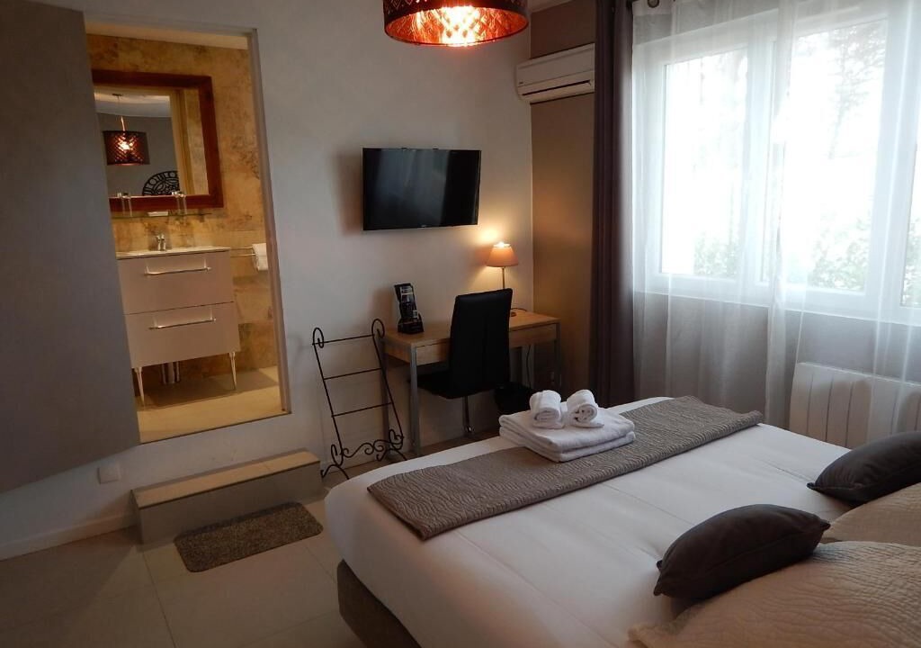Photo of Bedroom in Cap-d'Antibes