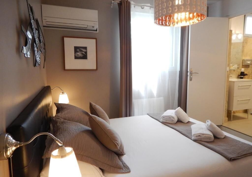 Photo of Bedroom in Cap-d'Antibes