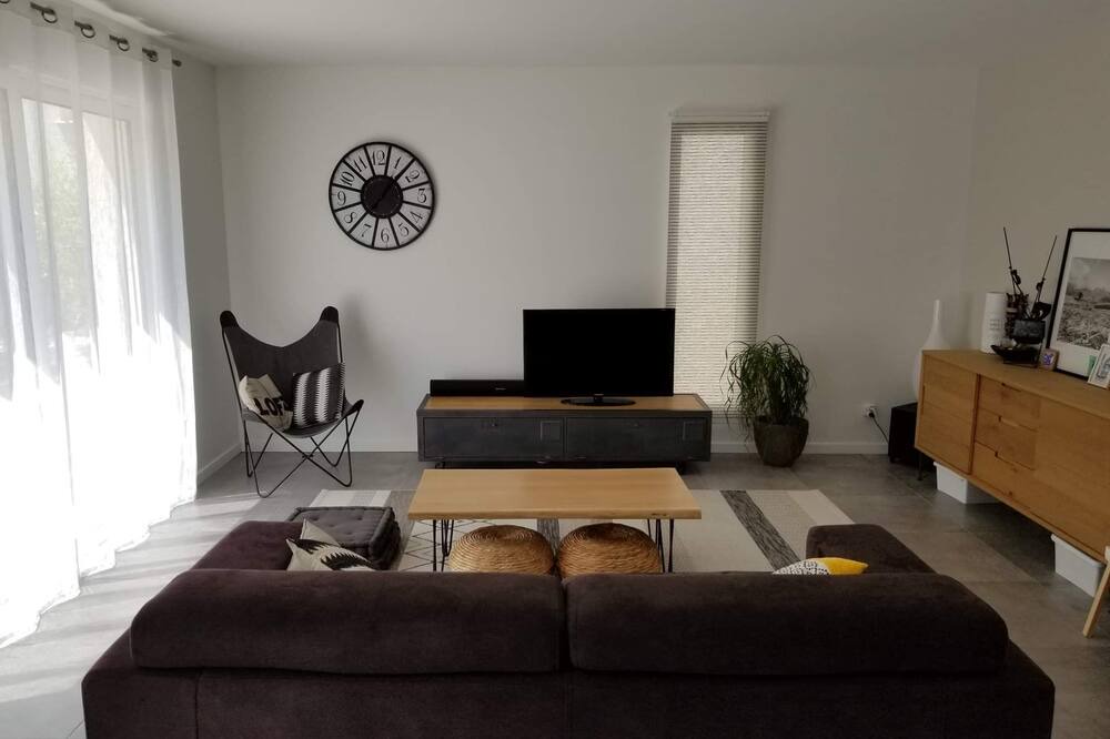 Photo of Livingroom in Bellegarde