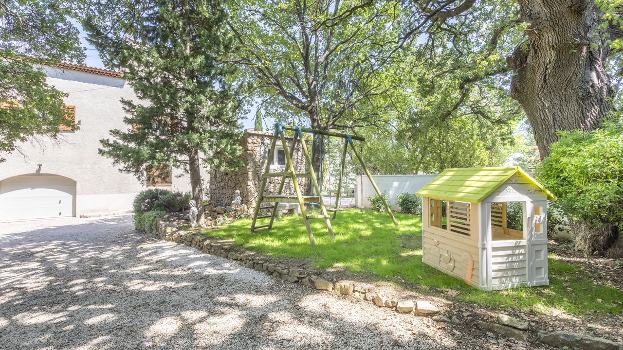 Photo of Outdoor in Cadolive