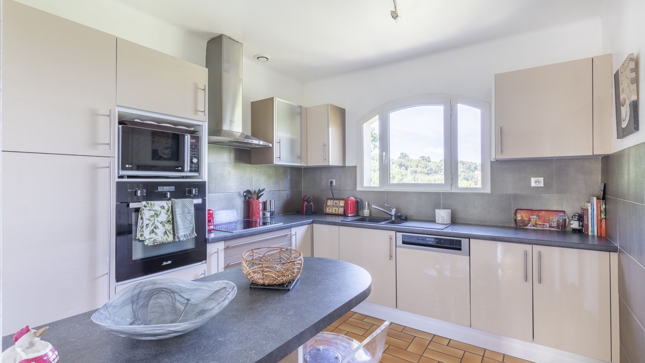 Photo of Kitchen in Cadolive