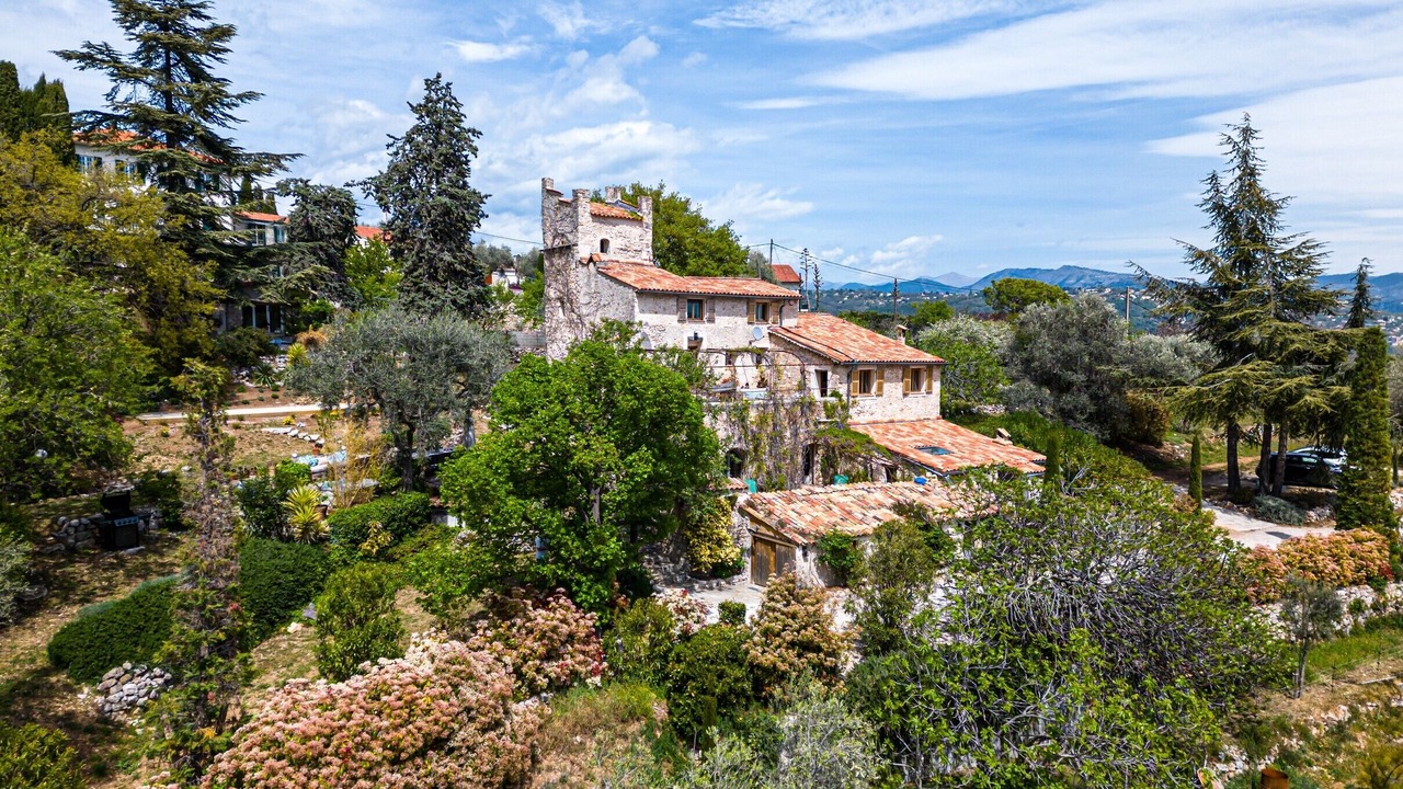 Photo of Outdoor in Chateauneuf-Villevieille