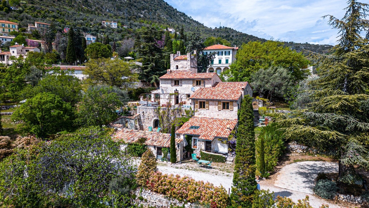 Photo of Outdoor in Chateauneuf-Villevieille
