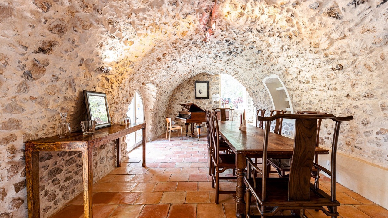 Photo of Others in Chateauneuf-Villevieille