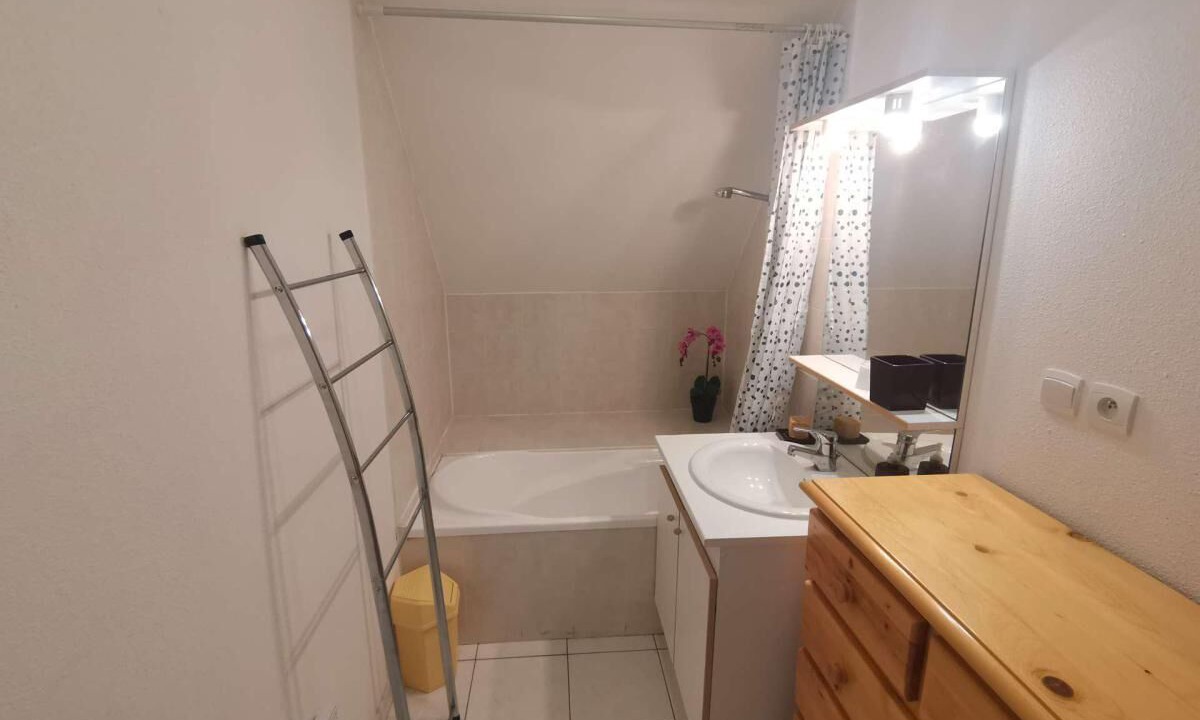 Photo of Bathroom in Reallon