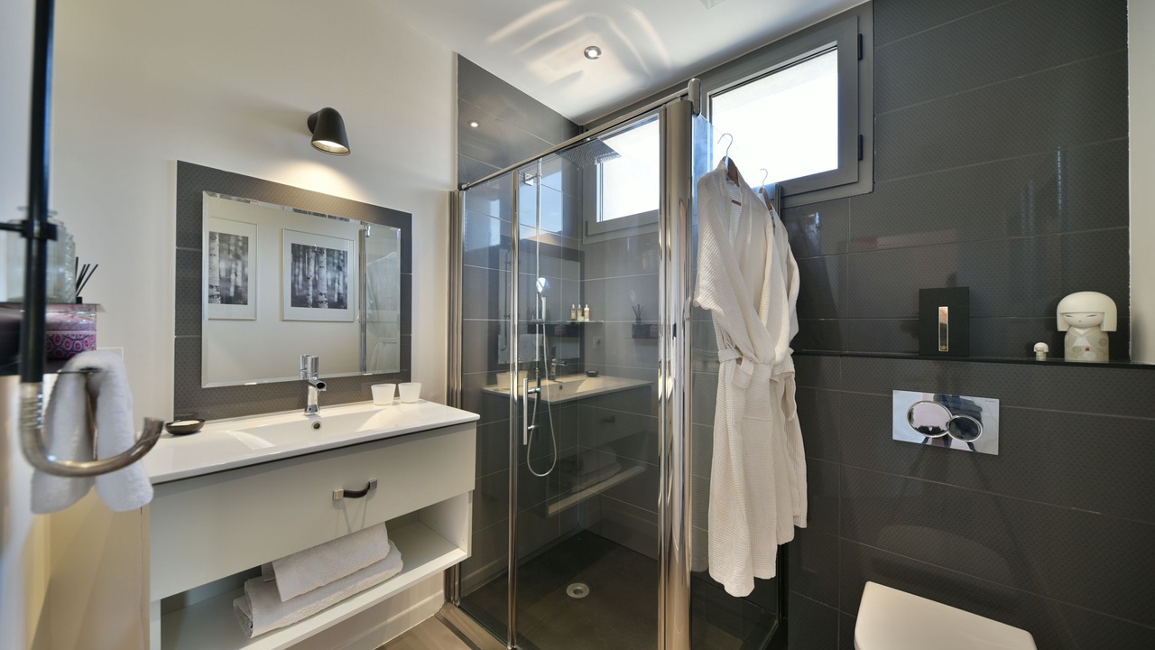 Photo of Bathroom in Salon-de-Provence