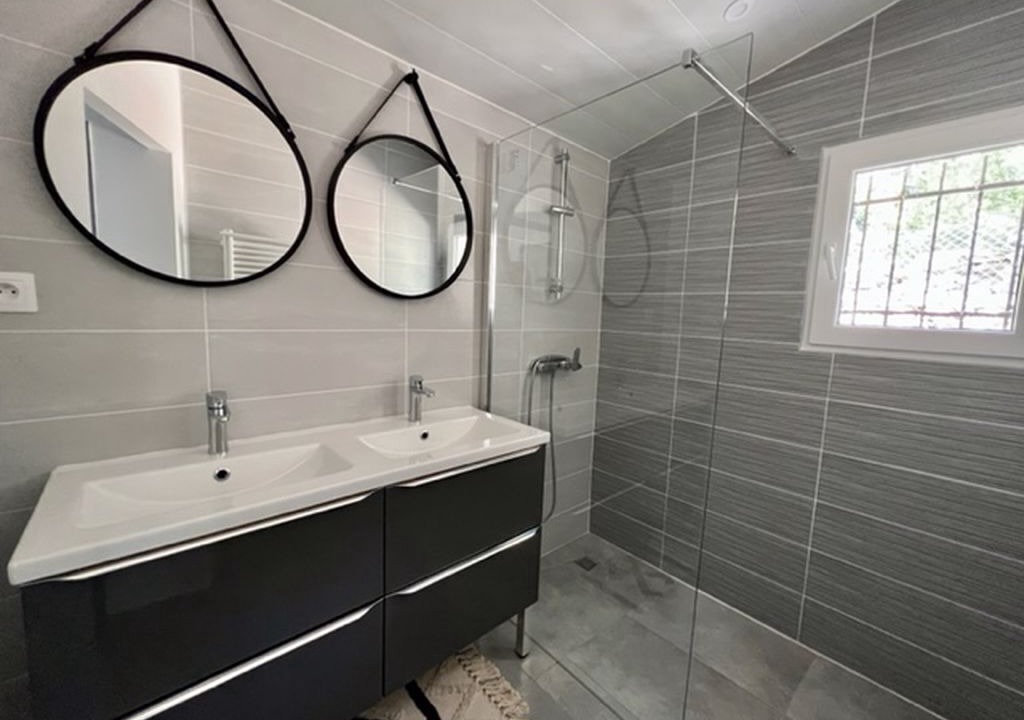 Photo of Bathroom in Quartier des Espesses