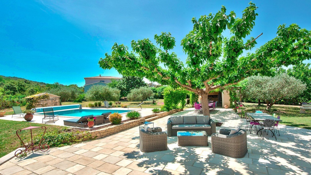 Photo of Outdoor in Orgon