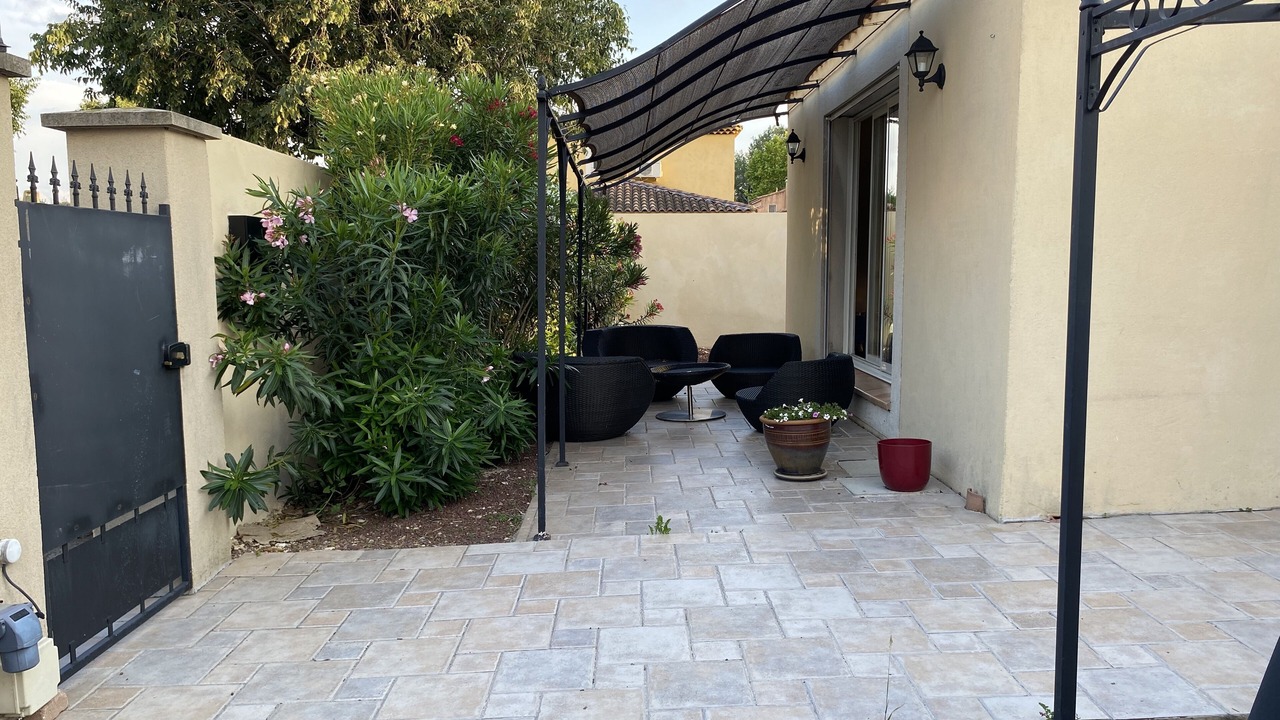 Photo of Patio Balcony in Entressen