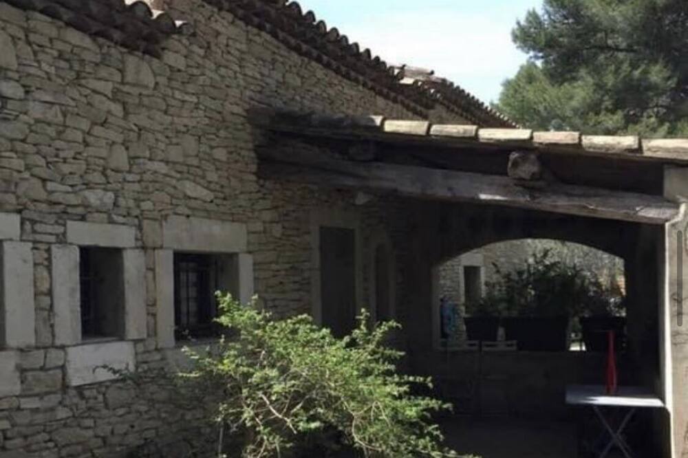 Photo of Outdoor in Noves
