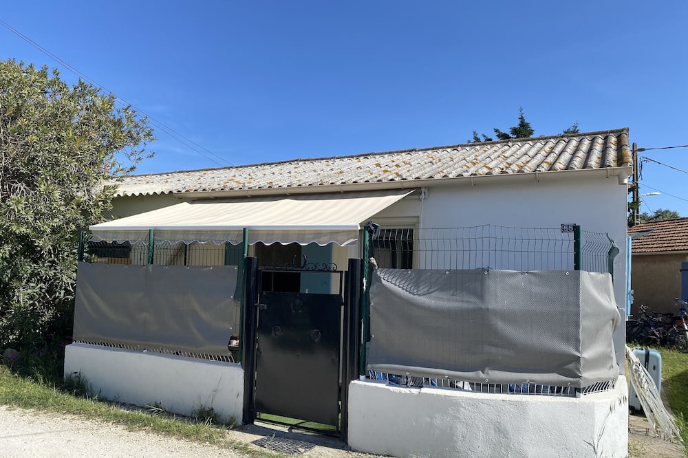 Photo of Outdoor in Port-Saint-Louis-du-Rhone