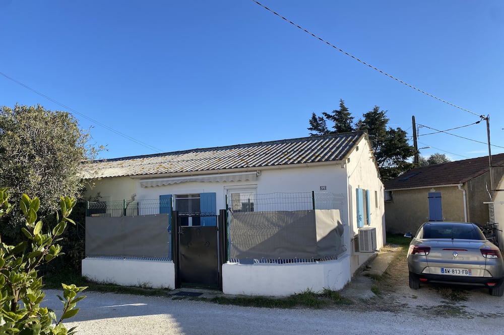 Photo of Outdoor in Port-Saint-Louis-du-Rhone