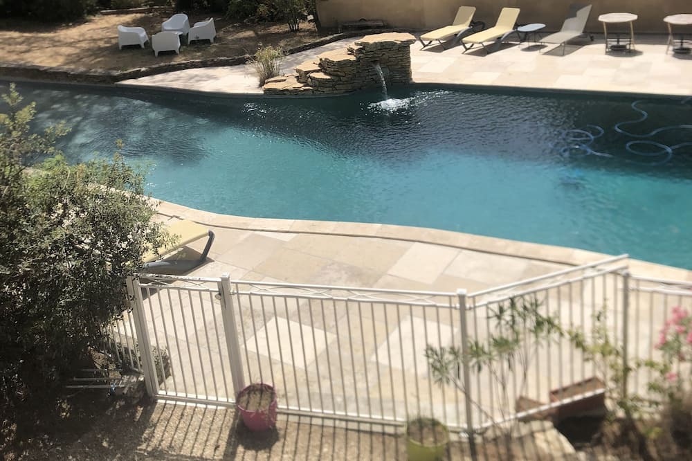 Photo of Outdoor in Noves