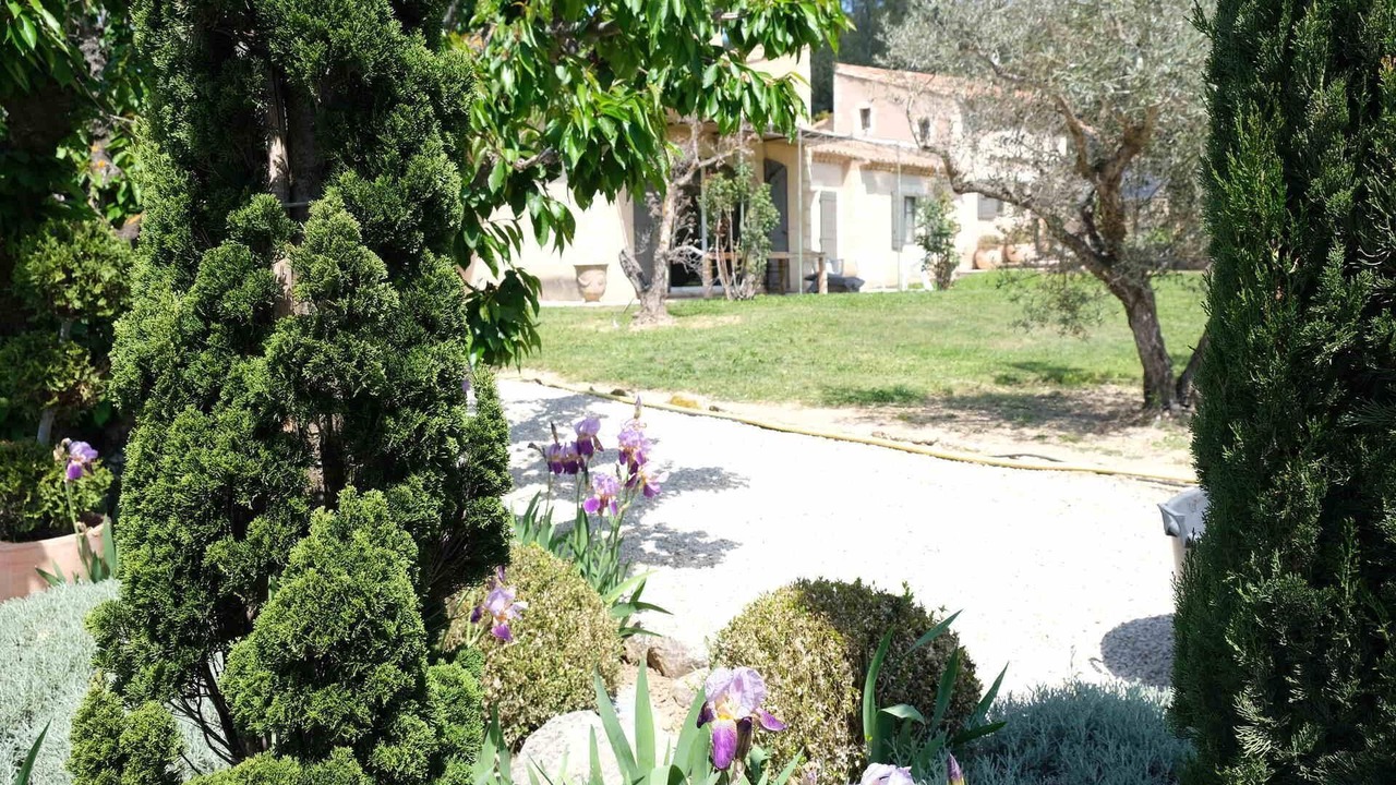 Photo of Outdoor in Orgon
