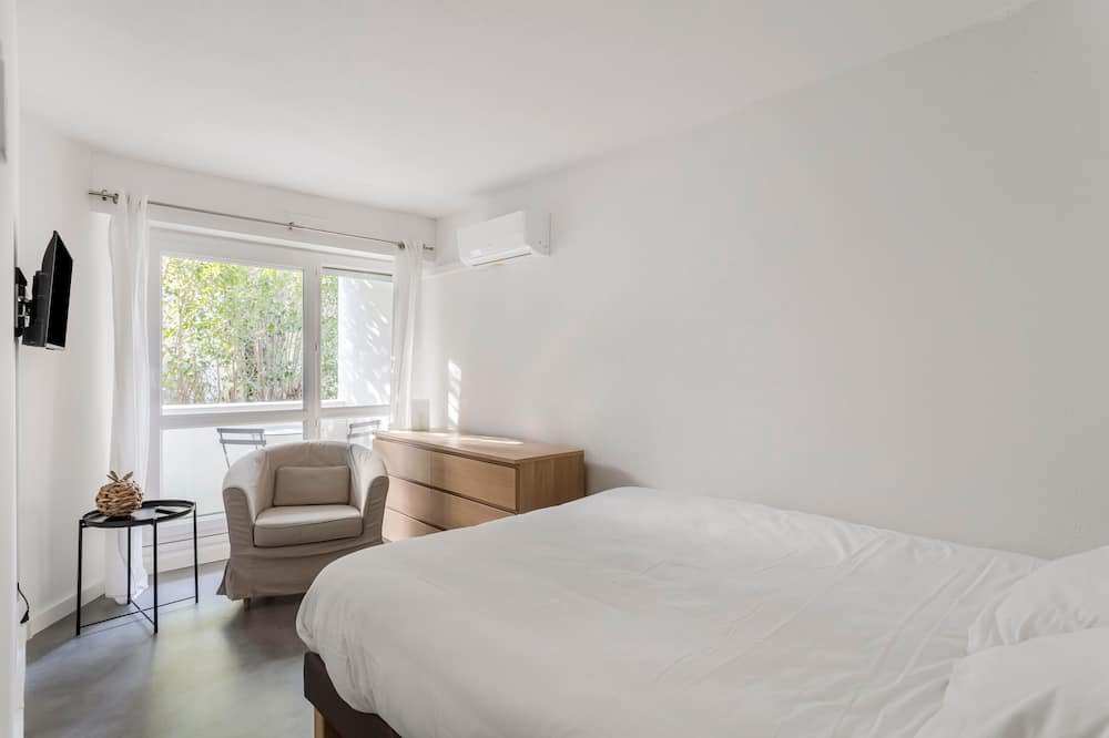 Photo of Bedroom in Les Baux-de-Provence