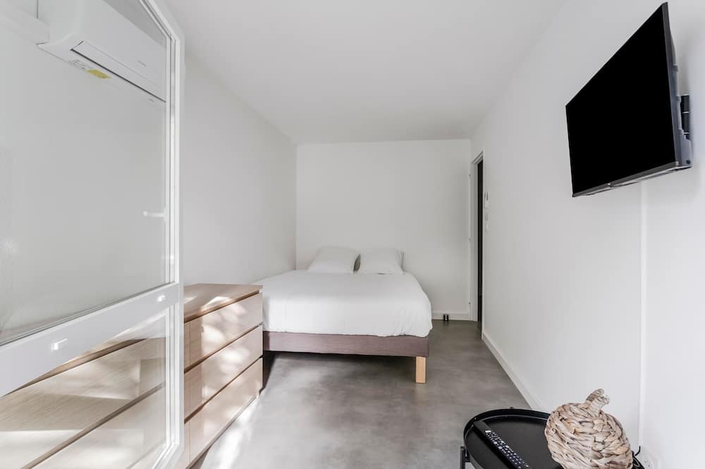 Photo of Bedroom in Les Baux-de-Provence