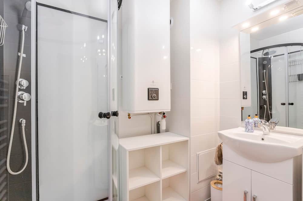 Photo of Bathroom in Les Baux-de-Provence