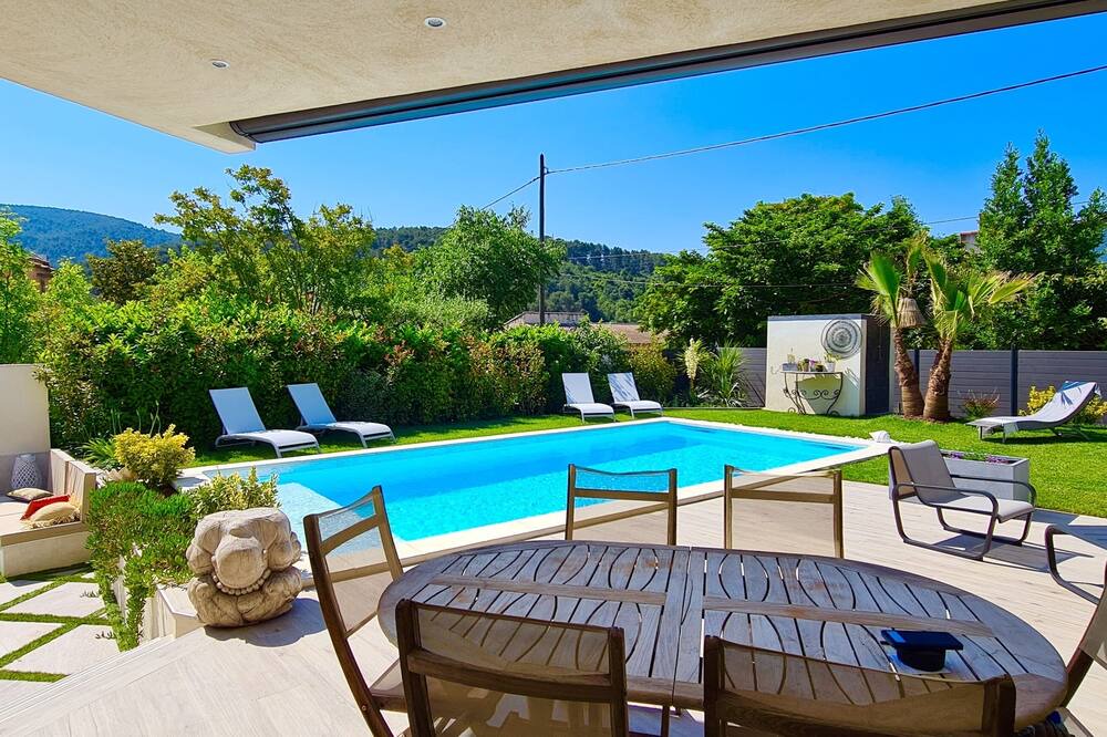 Photo of Outdoor in Gemenos
