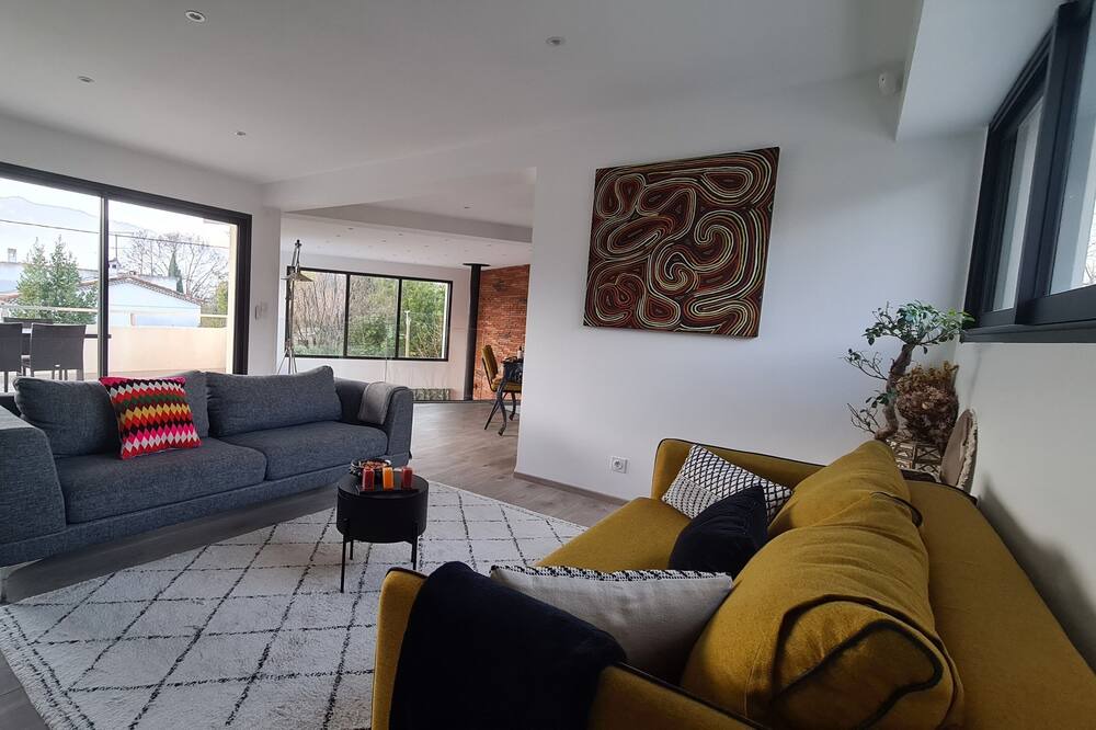 Photo of Livingroom in Gemenos
