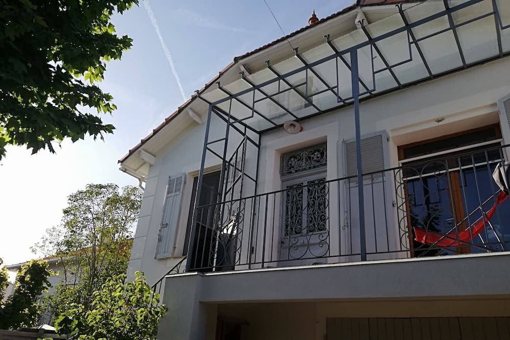 Photo of Outdoor in Sud