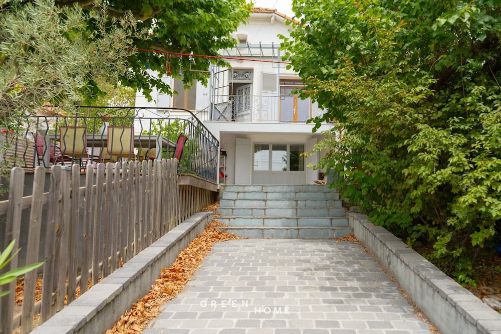 Photo of Outdoor in Sud