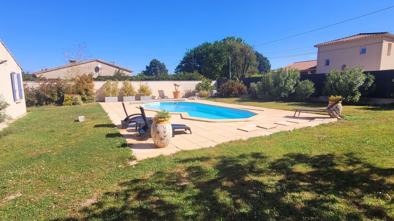 Photo of Outdoor in Velleron