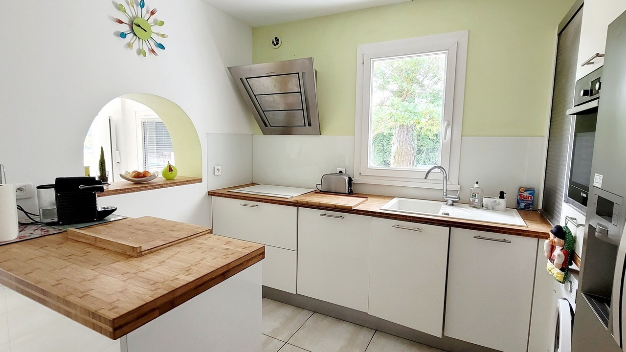 Photo of Kitchen in Velleron