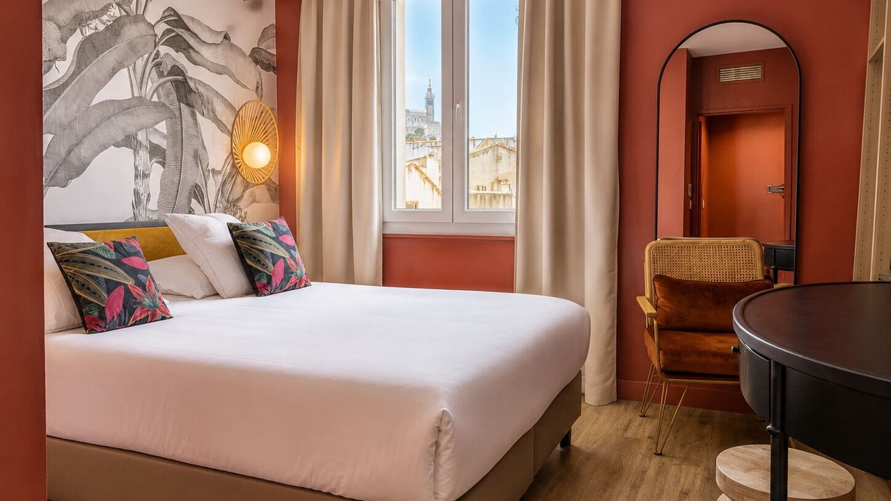 Photo of Bedroom in 6th Arrondissement