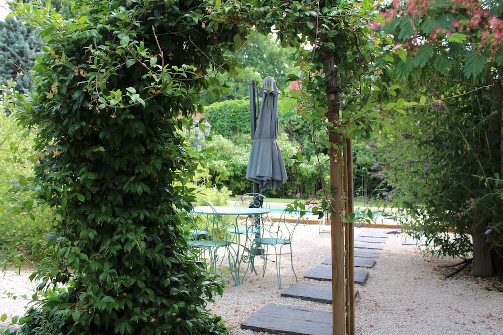 Photo of Outdoor in Cabannes