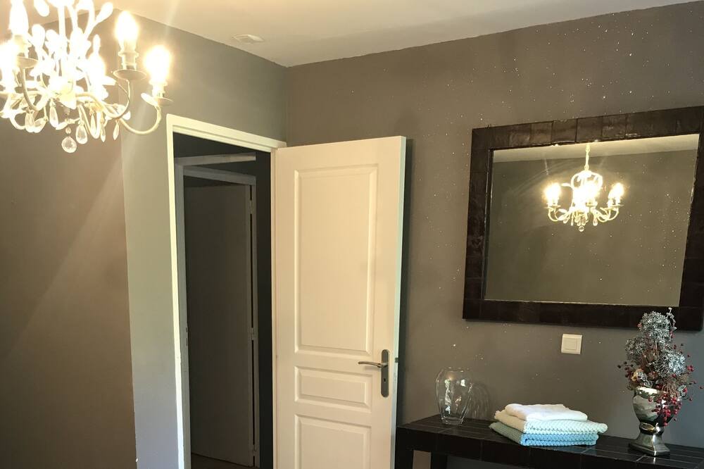 Photo of Bedroom in Arles