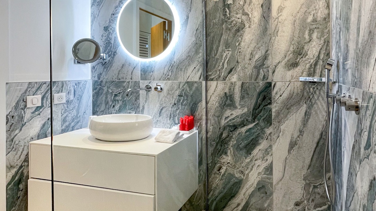 Photo of Bathroom in Saint-Tropez City Centre