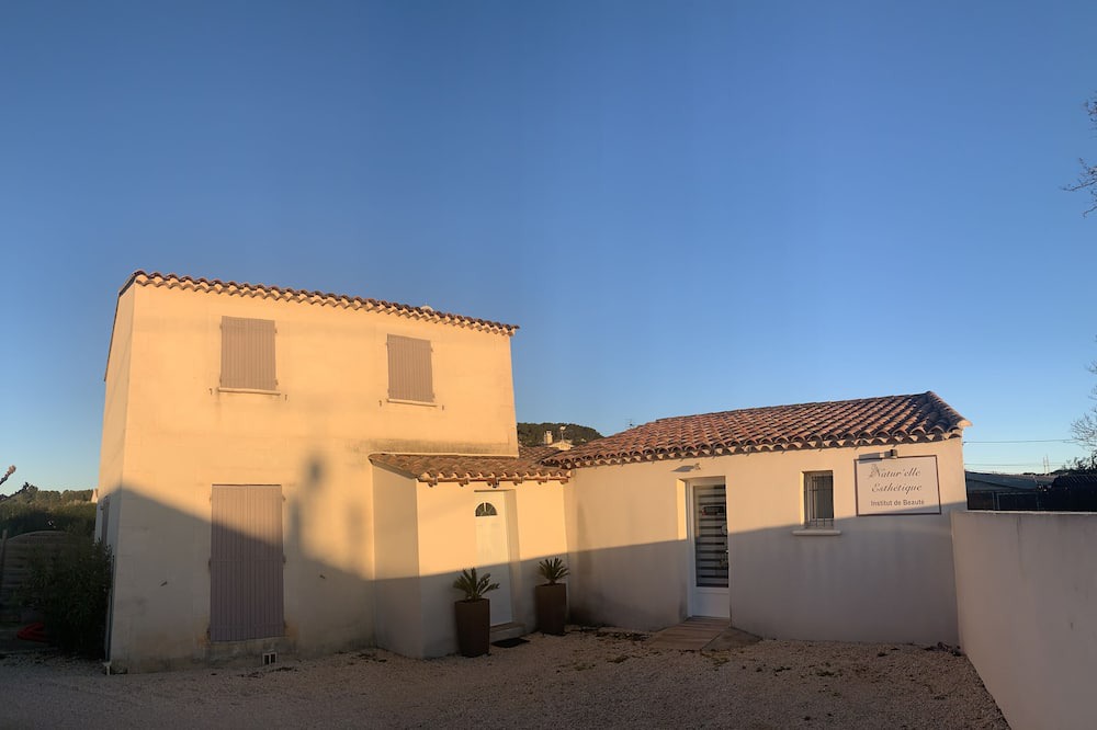 Photo of Outdoor in Beaucaire