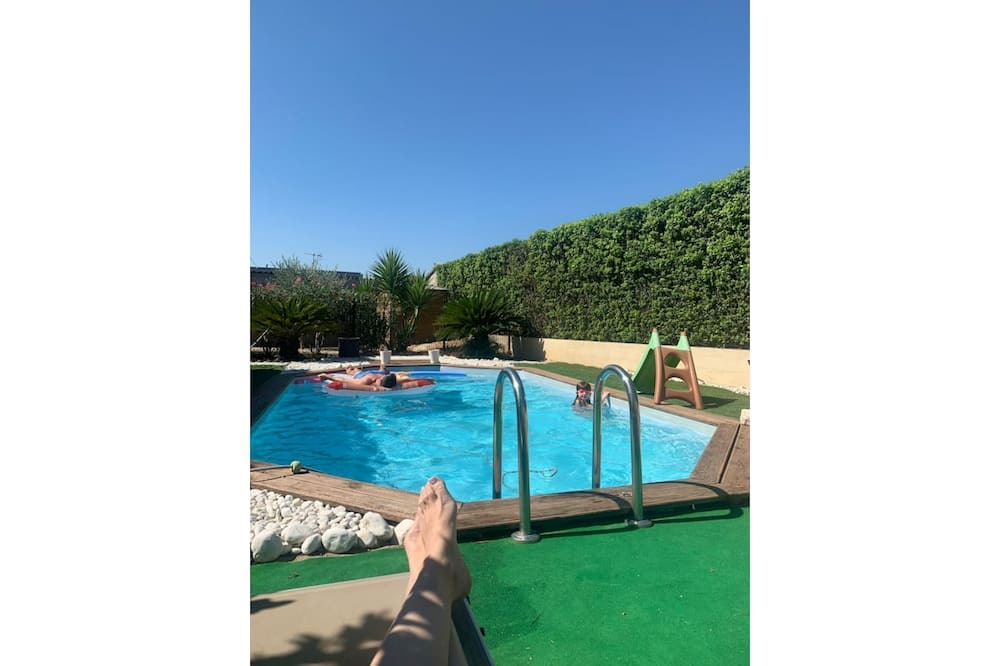 Photo of Outdoor in Beaucaire