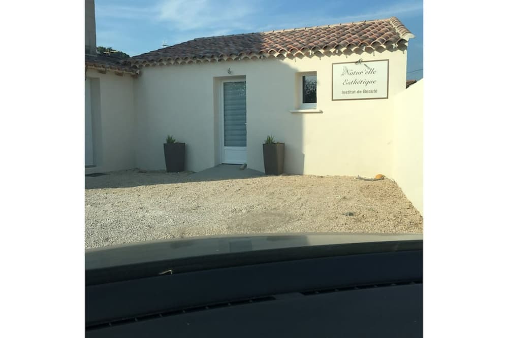 Photo of Outdoor in Beaucaire