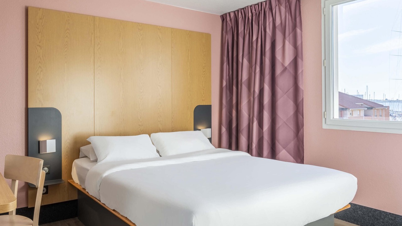 Photo of Bedroom in Port-de-Bouc