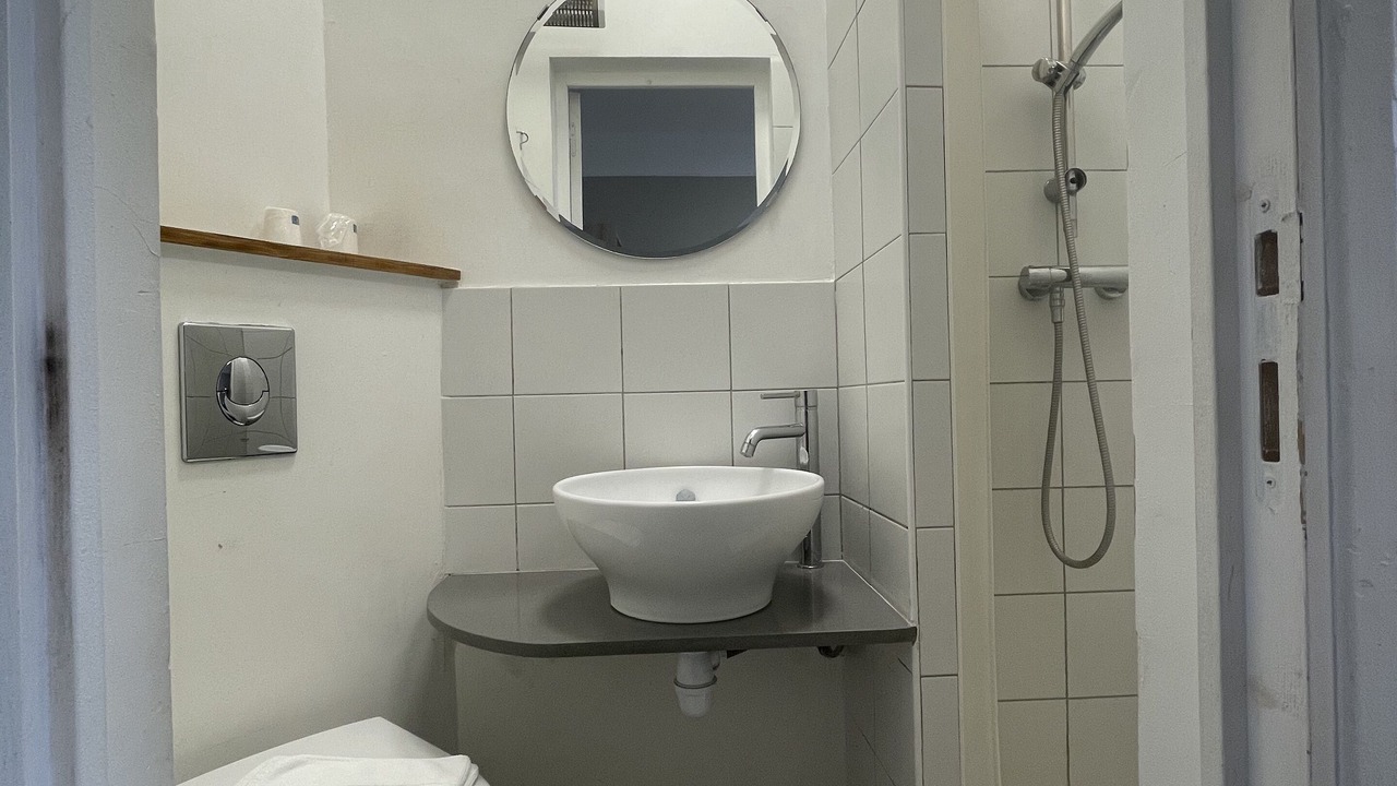 Photo of Bathroom in Comedie