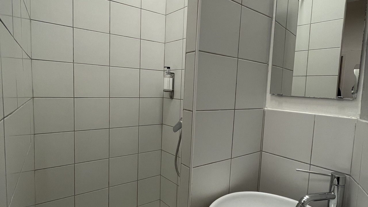Photo of Bathroom in Comedie