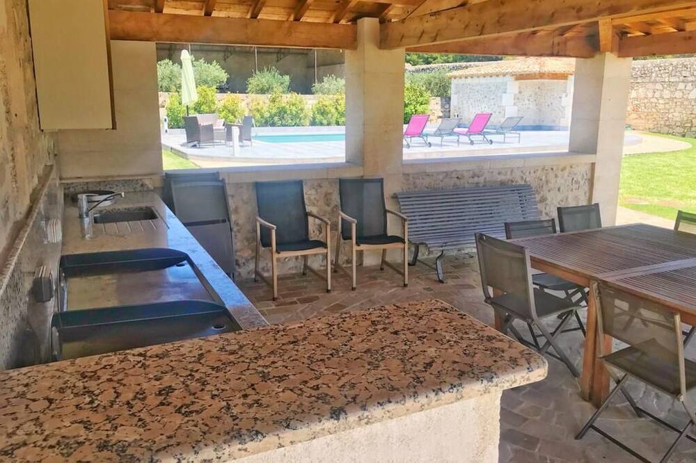 Photo of Kitchen in Maussane-les-Alpilles