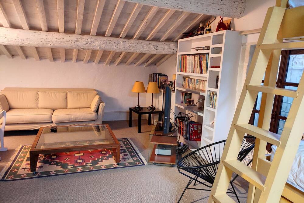 Photo of Livingroom in Maussane