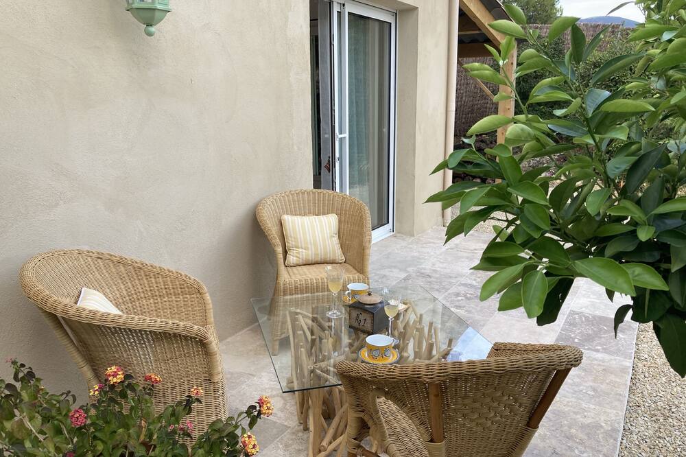 Photo of Others in Cabrieres-dʼAigues