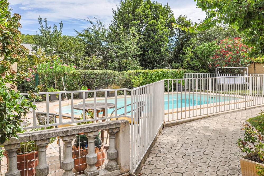 Photo of Outdoor in Rognonas