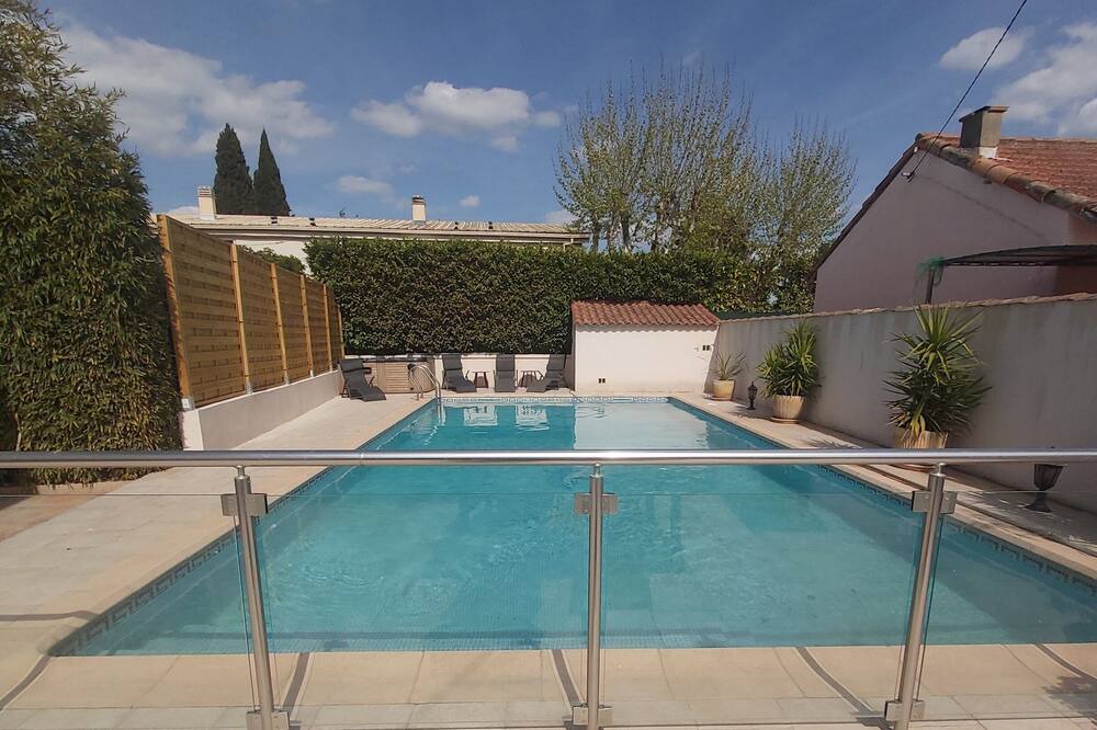 Photo of Outdoor in Istres