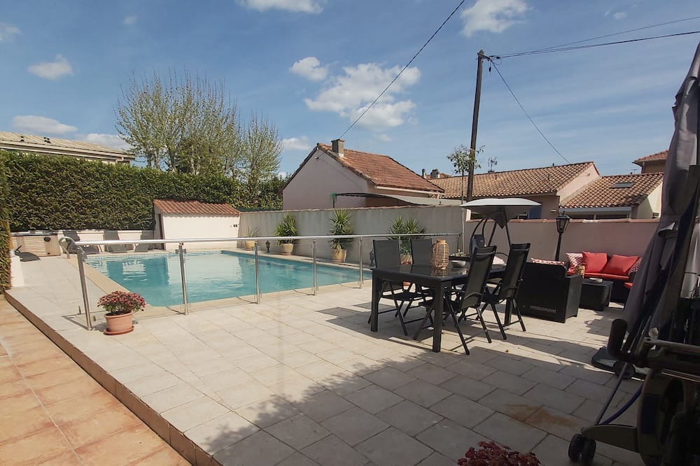 Photo of Outdoor in Istres