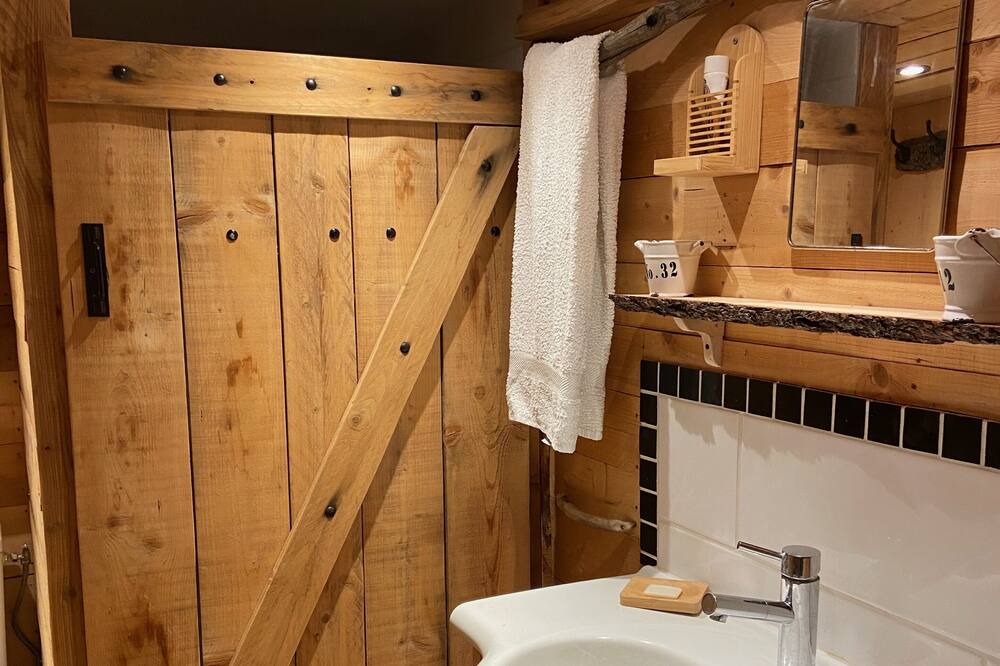 Photo of Bathroom in Apt