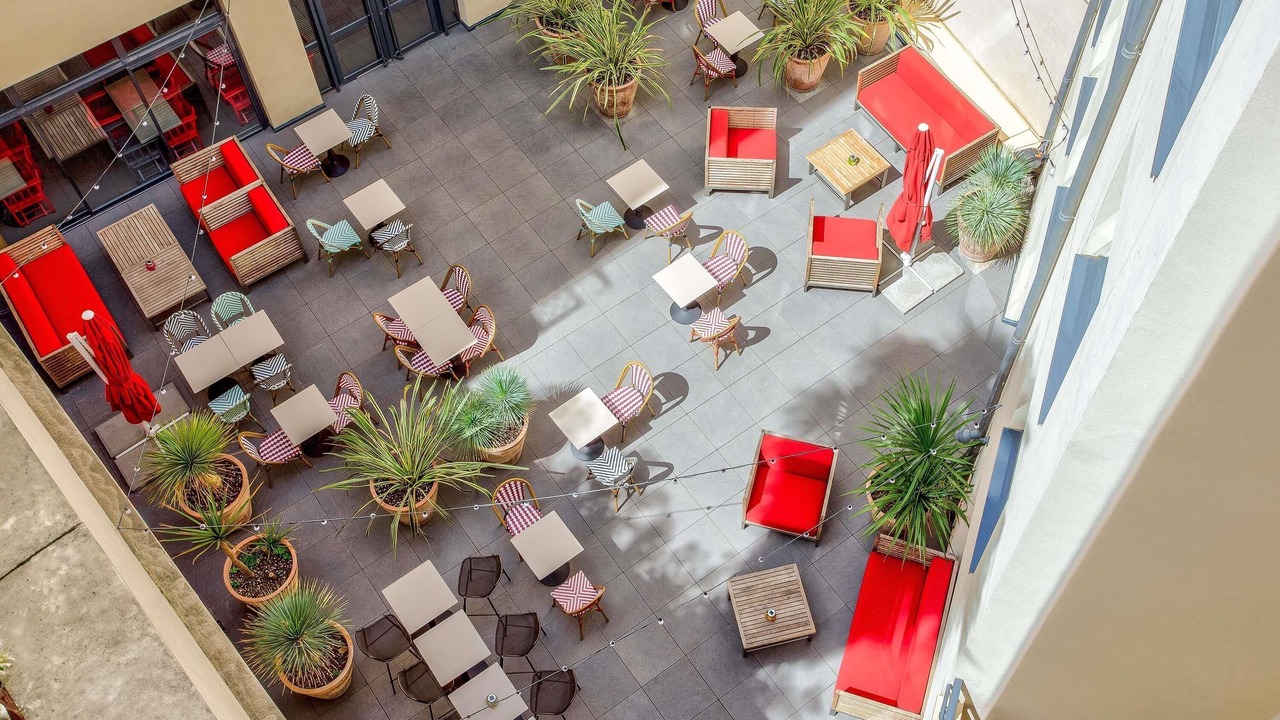 Photo of Outdoor in Comedie